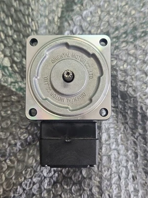NEW Oriental Motor 2IK6GN-AWT