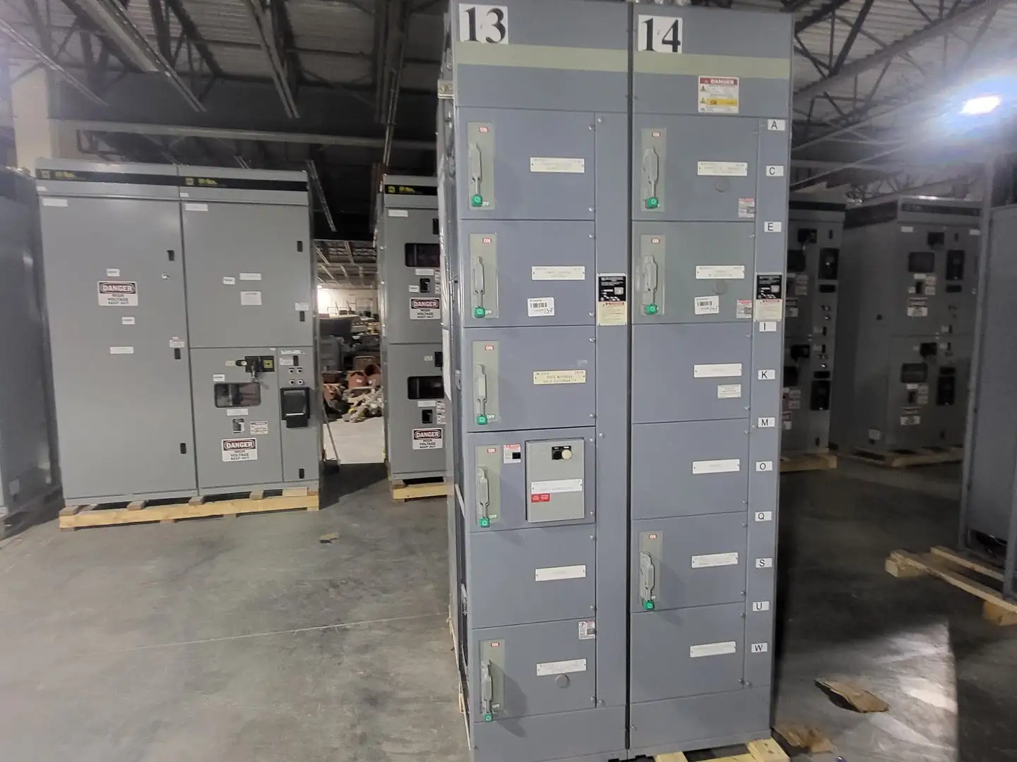 USED SQUARE D MODEL 6