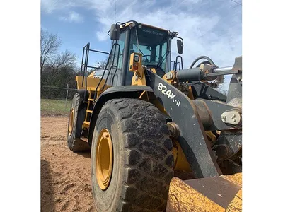 2015 John Deere 824K-II