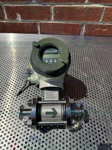 Used YOKOGAWA ADMAG CA202SN MAGNETIC FLOWMETER W/ 1" SANITARY FITTING Flowmeters California US | Equipment Lab #485691