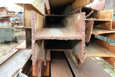 (6) 6"H x 4"W & (4) 6-1/8"H x 6"W I Beams