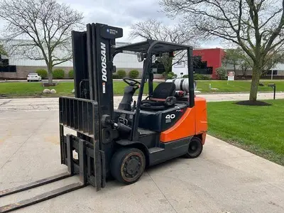 Used 2016 DOOSAN GC40S-5 Liquid Propane Forklifts Illinois US | Somerset Equipment Sales #1546268