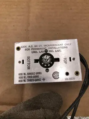 Thyrocon BU-364 Dimmer Control 120VAC 60Hz -NIB