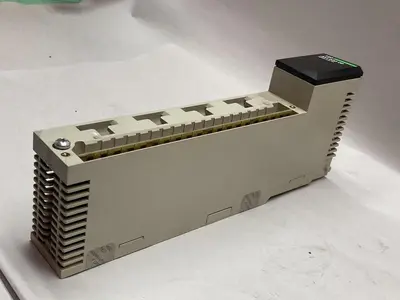 USED SCHNEIDER ELECTRIC 140-AVI-030-00