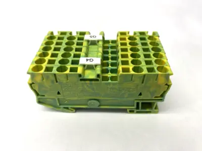 USED PHOENIX CONTACT TERMINAL BLOCK ST 2,5-QUATTRO-PE LOT OF 7
