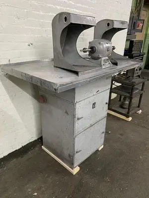 3662-340 RED WING #28H DOUBLE END POLISHING UNIT 1/3 HP- 2 Speed- 1725/3450 RPM, with HANDLER Dust Collector Base