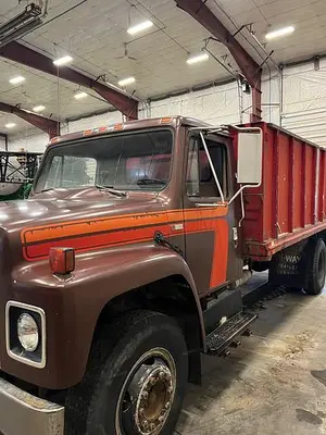 USED 1979 INTERNATIONAL 1824