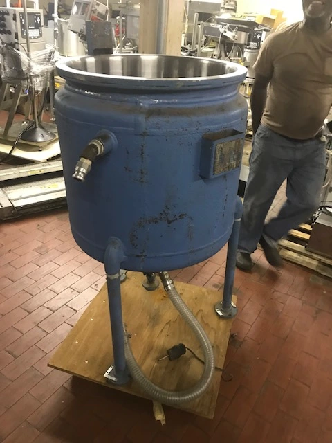 Used approximatley 50 Gallon Pfaudler stainless steel reactor body