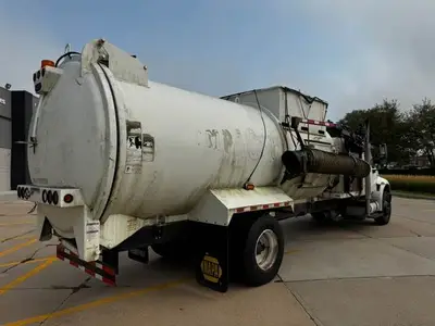 Used 2014 INTERNATIONAL DURASTAR 4400 Vacuum Truck Utah US | Global Remarketing #1358185