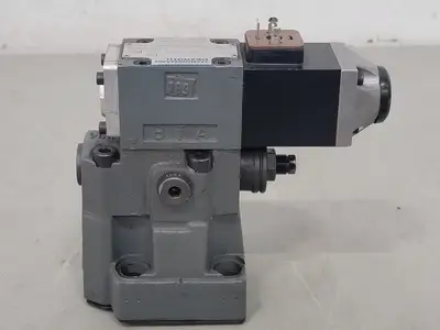 NEW REXROTH DBW 10 B2-52/200-6BG24NZ55L/12