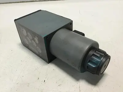USED REXROTH 5-3WE 10 A32/CG24N9Z4