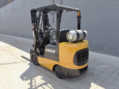 USED CATERPILLAR 5,000LBS CAPACITY