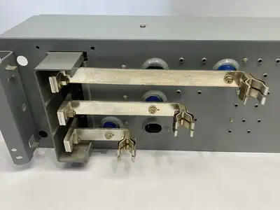 USED SQUARE D BY SCHNEIDER ELECTRIC SER. E1 FUSIBLE PANELBOARD SWITCH UNIT 3-POLE 200A