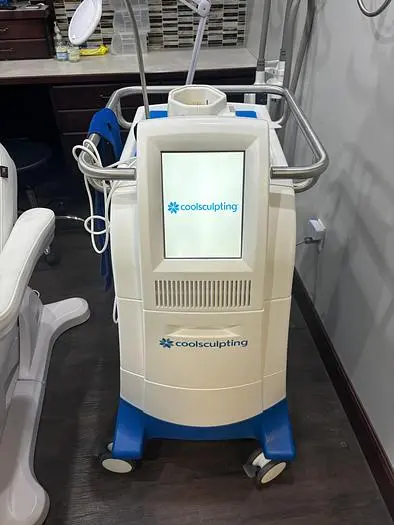 Used ZELTIQ COOLSCULPT Aspirator - Liposuction Systems Minnesota US | Midwest Medical #1467850
