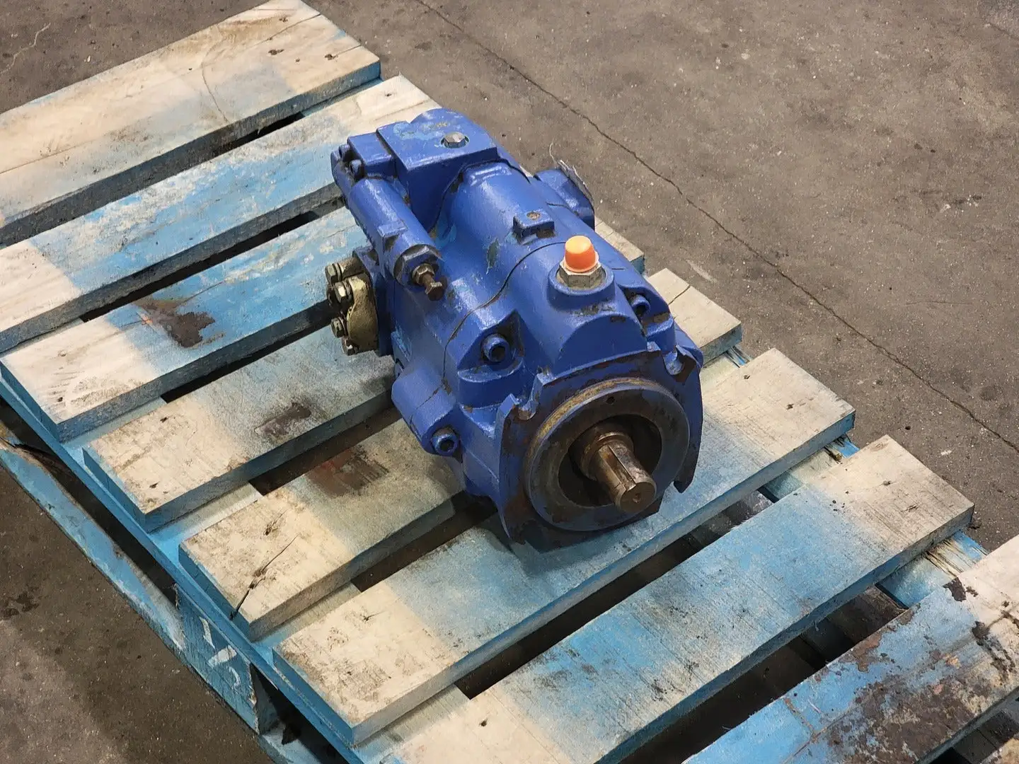 Used EATON 123AL00040A Parts (Hydraulics and Pneumatics) British Columbia CA | Lenmark #264826