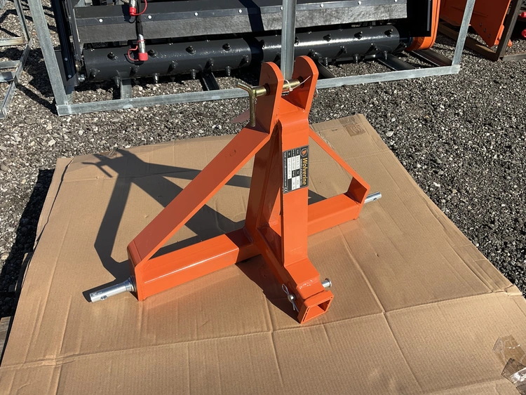 Used WOLVERINE QC4-26-15.7G QUICK COUPLER 4, Hitches Michigan US | Miedema Asset Management Group #1579533