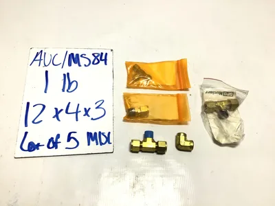 PARKER MISC Fittings Elbow ,Tee Multi Sized (Lot of 5 MISC)