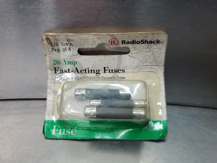 Used RadioShack _UNKNOWN_ Fuses | Palmetto Automation #1157761