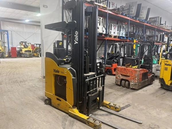 Used 2011 YALE NR045EA Reach Trucks | Zoom Lifts & Equipment #1182287