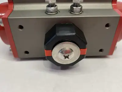 USED PNUTEC PNEUMATIC ACTUATOR W/ 2-WAY PVC TRUE UNION BALL VALVE