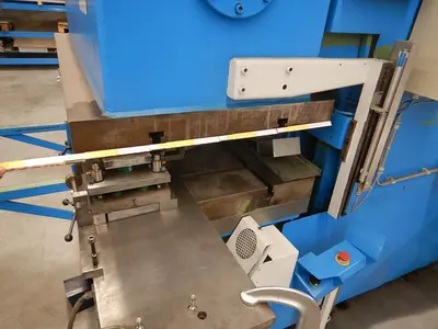 USED FISCHER 80 TON