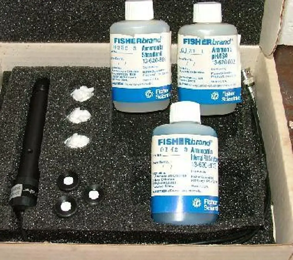QTY. 1. FISHER SCIENTIFIC ELECTRODE CAT. NO. 13-62...