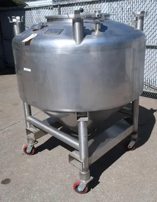 SPC9002  Tank 200 gallon vertical tank, Stainless Steel, conical on casters