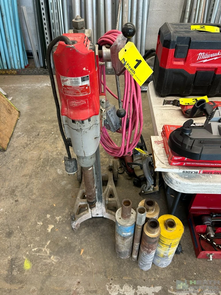 Used _UNKNOWN_ MILWAUKEE DYMODRILL HEAVY DUTY CORE DRILL, CAT NO. 4096 W/ (5) CORE BITS Portable Drills including Magnetic Base Illinois US | Heath Industrial Auction Services #1379464