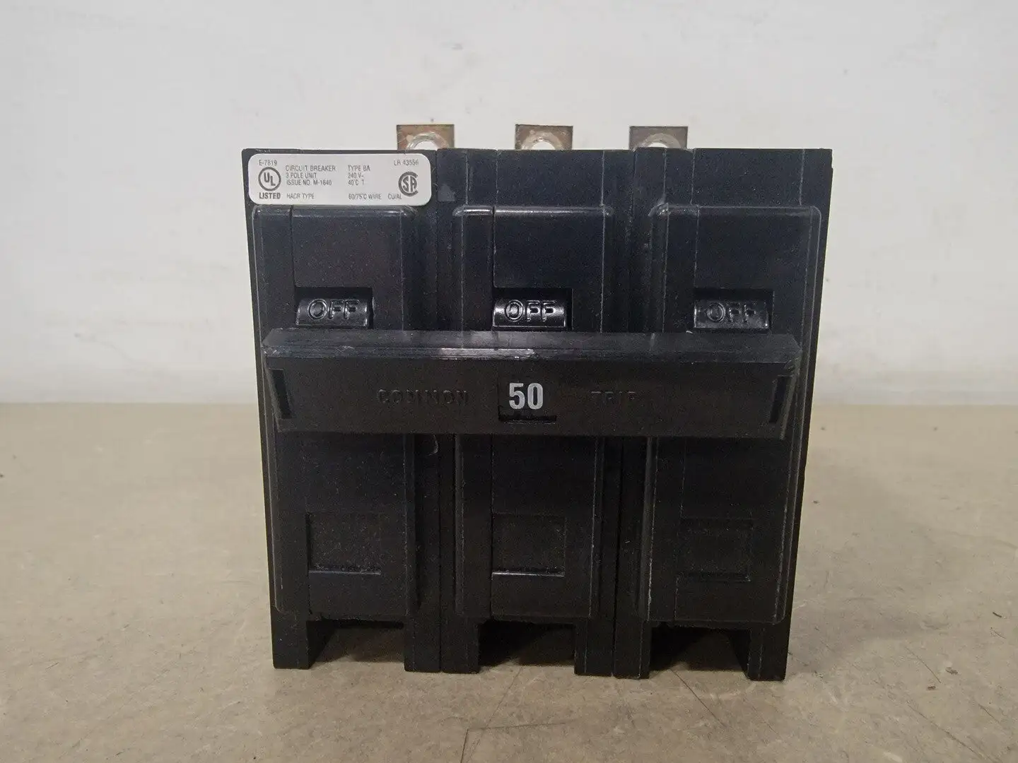 USED EATON CUTLER-HAMMER BAB3050H
