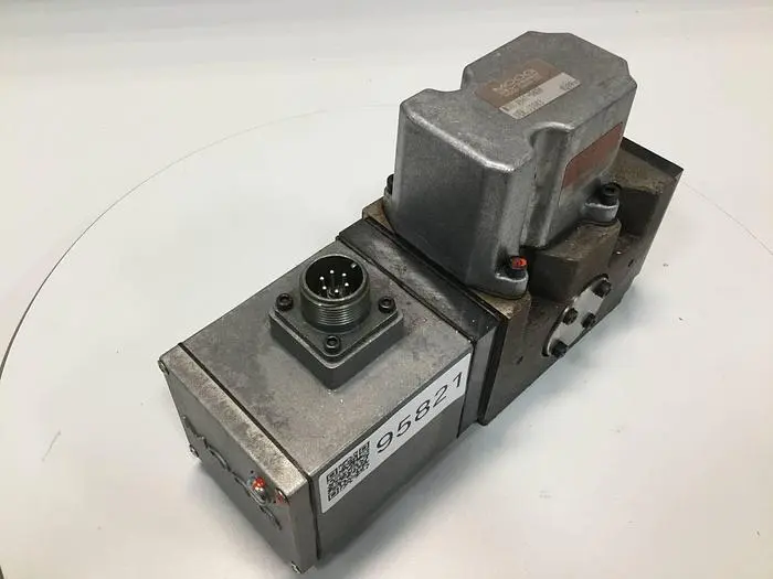 Used MOOG J661-040A Valves/Fittings Michigan US | Ideal Machinery #576377