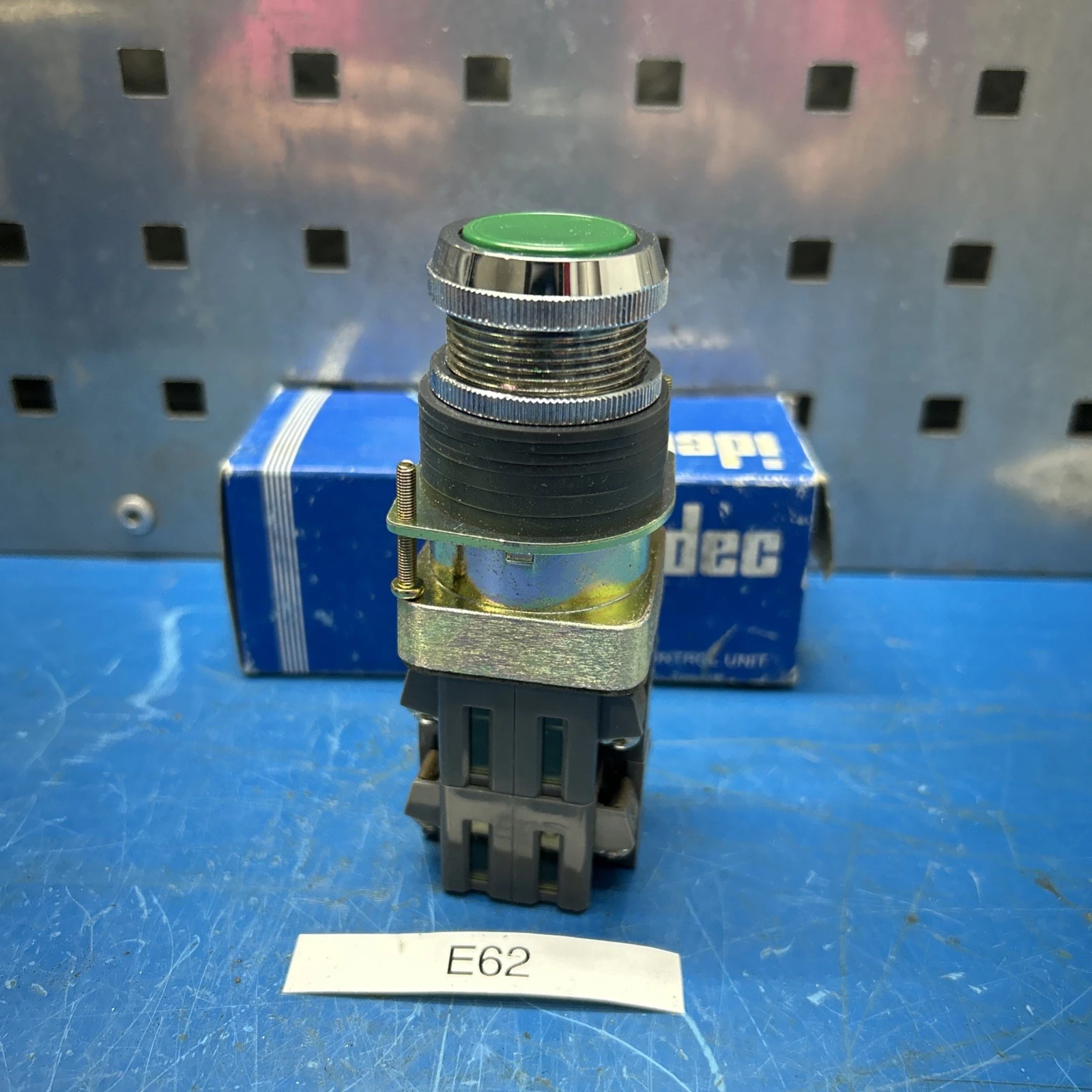 NEW IDEC EBN122G