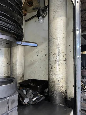 1983 LOUIS SMALL 600 Ton Compression Machine | Levy Recovery Group (7)