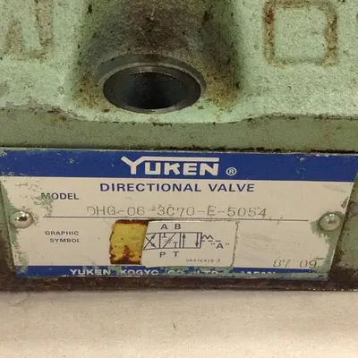 USED VICKERS DG4V36CMP7H750JA100