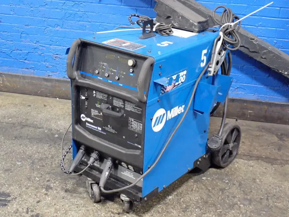 USED MILLER SYNCROWAVE 200