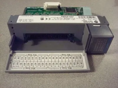 Allen Bradley 1746-IB32/D SLC 500 Input Module Used