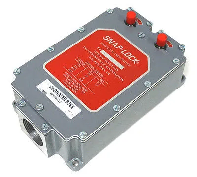 NEW NAMCO EA760-10001 SNAP LOCK LIMIT SWITCH EA76010001