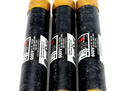 NEW LOT OF 3 BUSSMANN/FUSETRON FRS-R-17-1/2 FUSES 600V FRSR1712