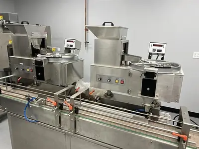 Scientific Solutions Model YL-4D Automatic Twin Tablet Counters With Conveyor