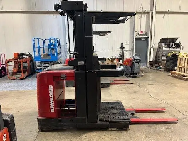 Used 2015 RAYMOND 520OPC30TT Order Pickers Illinois US | Somerset Equipment Sales #1546175