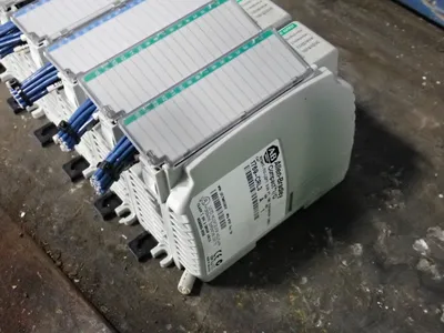 Used ALLEN BRADLEY 1769CRL3 Bus Bars & Plugs Ohio US | HGR 24 #801943