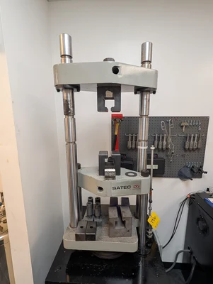 Used _UNKNOWN_ _UNKNOWN_ Universal Testing Machines Texas US | IRS Auction #1320665