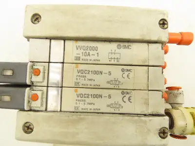 SMC VQC2100N-5 Pneumatic 3-Station Manifold 5/2 Solenoid Valves 24VDC