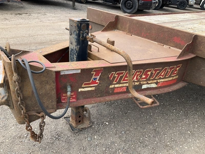 USED 2016 INTERSTATE TRAILER