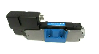 NEW VICKERS KBFDG4V-5-33C30N-Z-M1-PH7-H7-11 PROPORTIONAL VALVE 02-414369