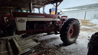 FARMALL 560 Tractor | Iron Listing (45)