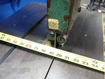 19" Throat Vertical Band Saw