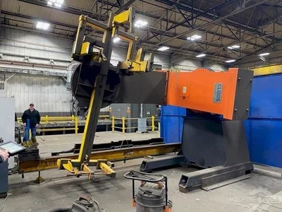 USED 2012 CLOOS QRC-E