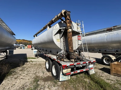Used 2008 WARREN BULK FEED TRAILER Tanker Trailers Michigan US | Miedema Asset Management Group #1709512