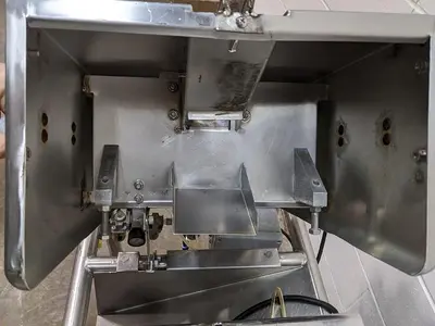 Cryovac Bag Opener