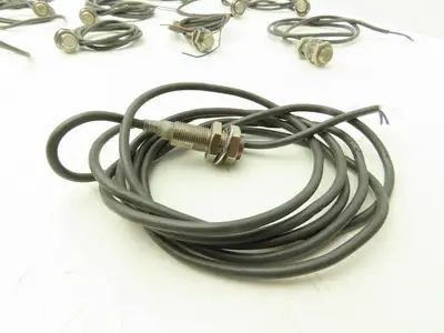 Omron E2E-X3D2-N Proximity Sensor 12-24vDC NC Lot of 15